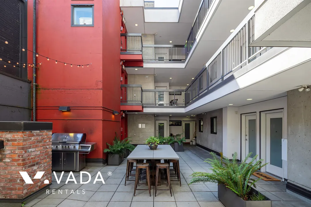 Building - 21 Doors in Vancouver, BC at 370 Carrall Street