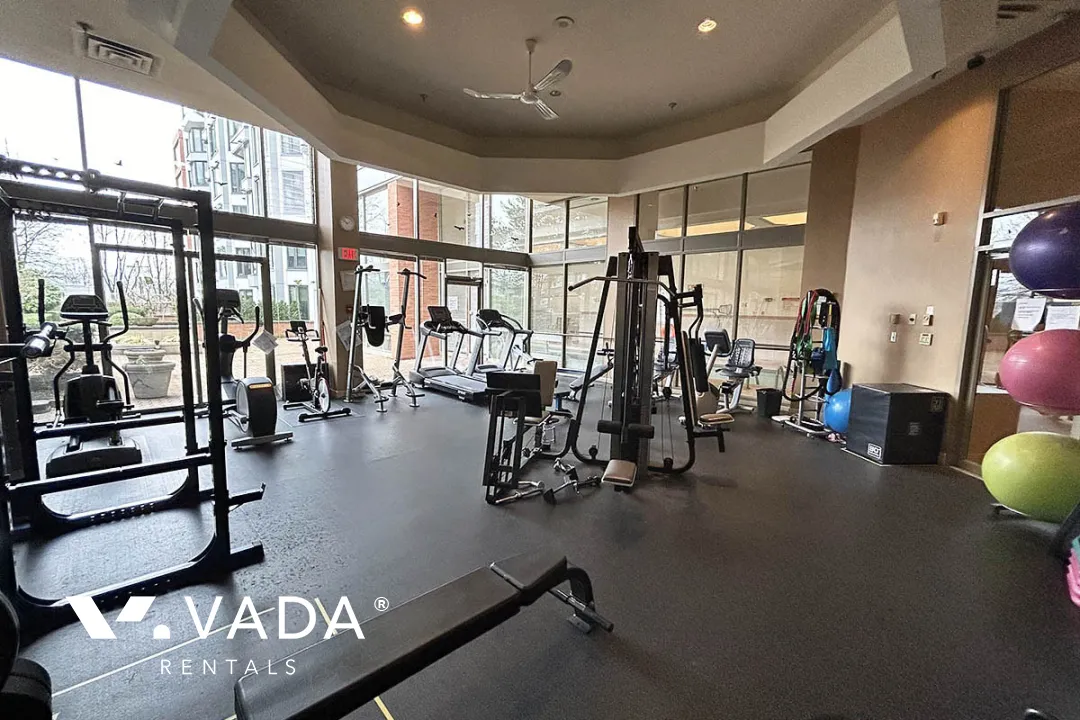 Building - Meridian Cove in Vancouver, BC at 2201 Pine Street