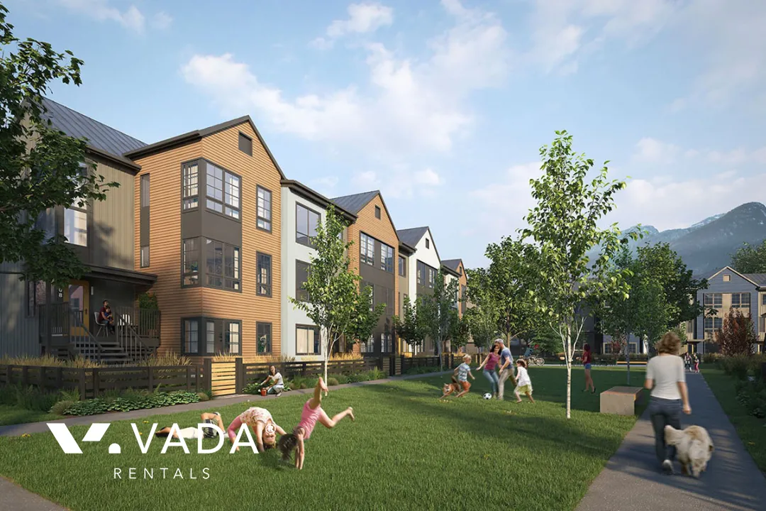 Building - SEAandSKY in Squamish, BC at 37985 Helm Way