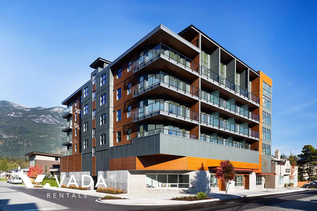 Building - The Lauren in Squamish, BC at 38013 Third Avenue