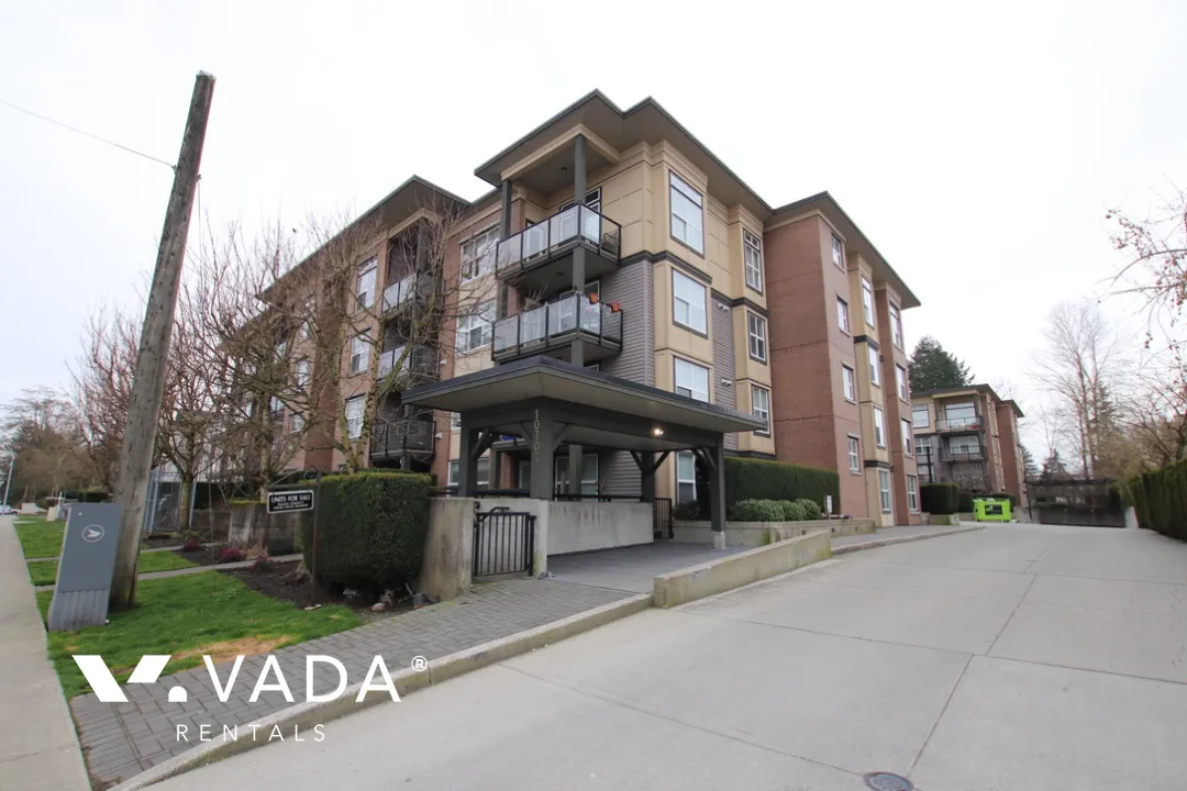 Building - Aura in Surrey, BC at 10707 139 Street