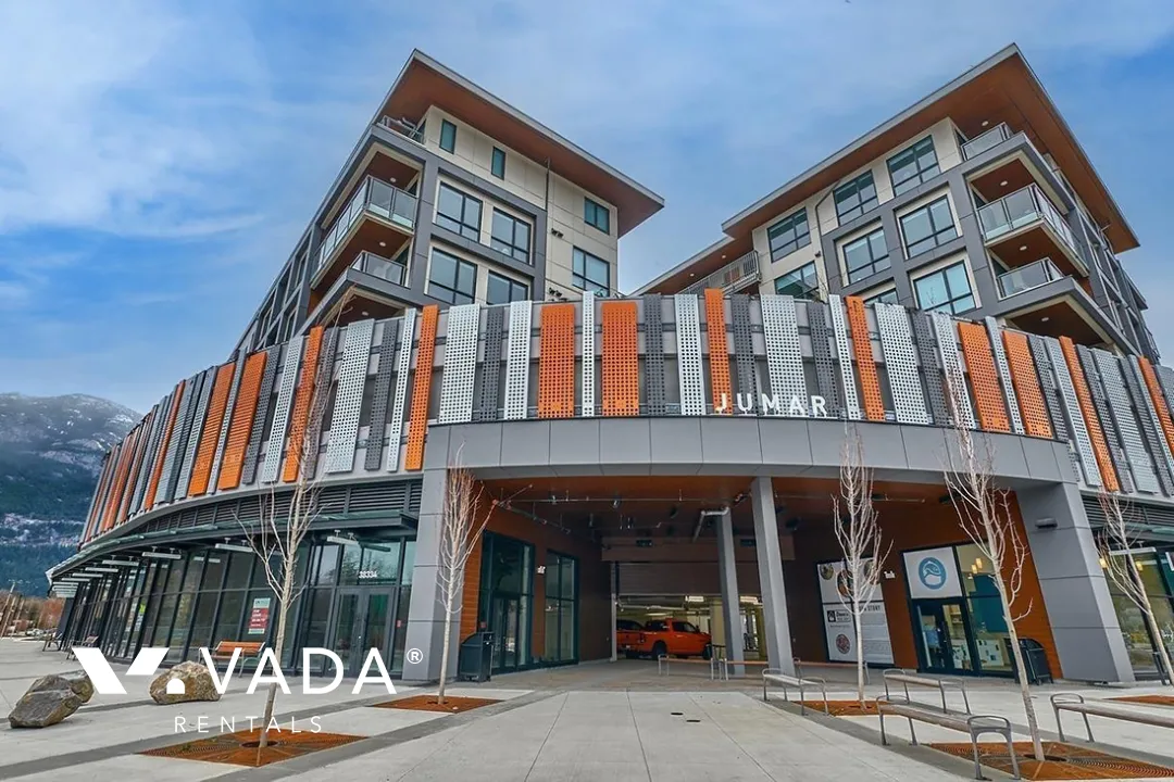 Building - Jumar in Squamish, BC at 38362 Buckley Avenue