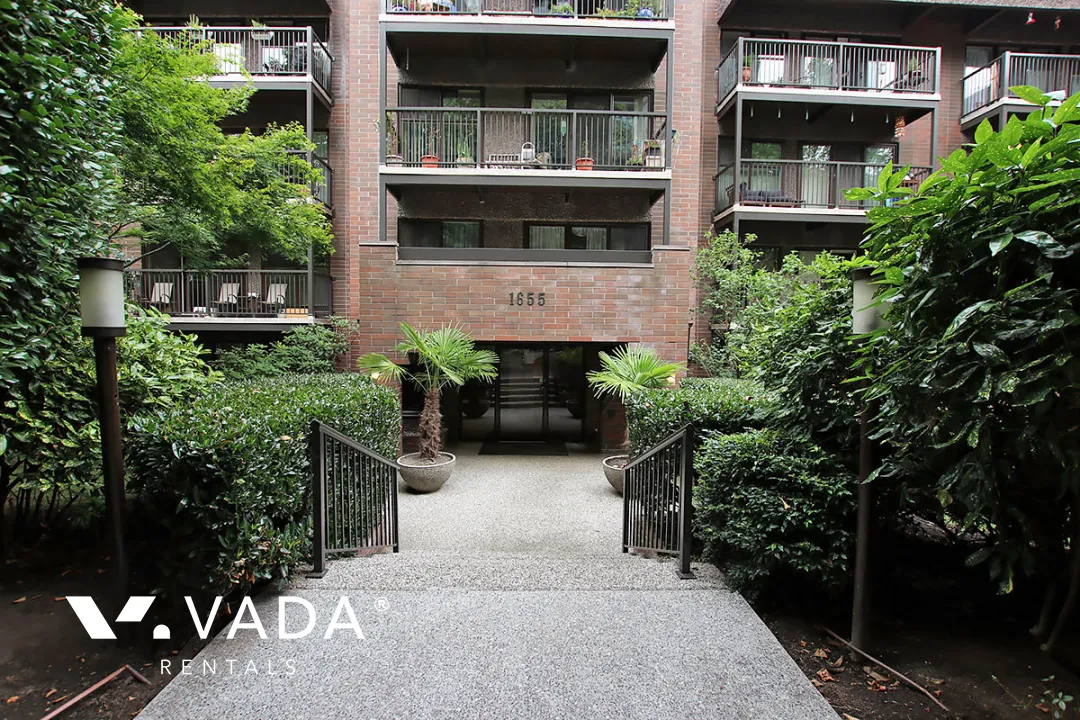 Building - Hempstead Manor in Vancouver, BC at 1655 Nelson Street