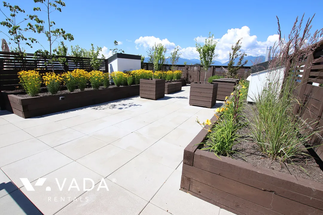 Building - Midtown Modern in Vancouver, BC at 630 East Broadway