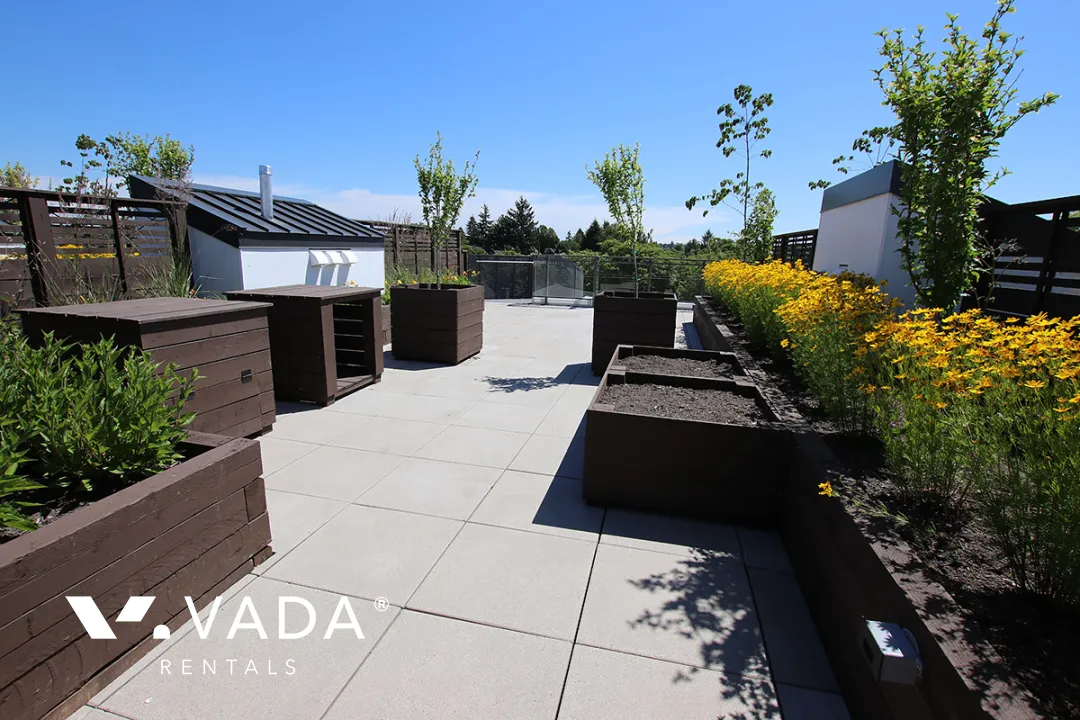 Building - Midtown Modern in Vancouver, BC at 630 East Broadway