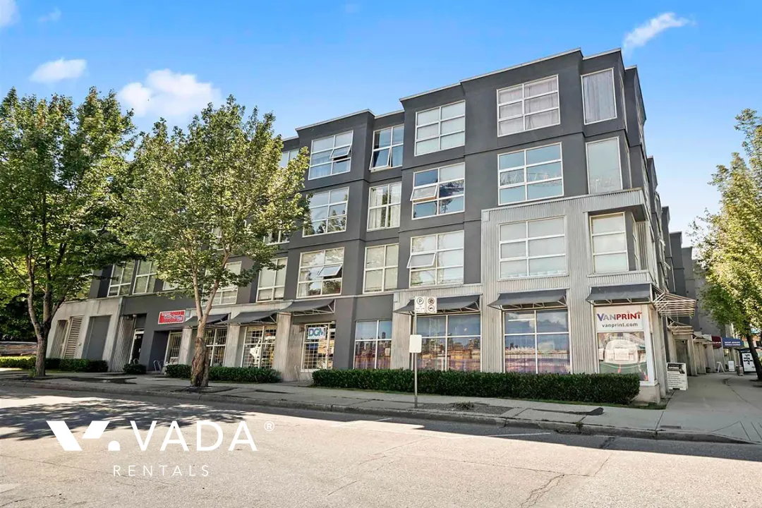 Building - Broadway Crest in Vancouver, BC at 418 East Broadway