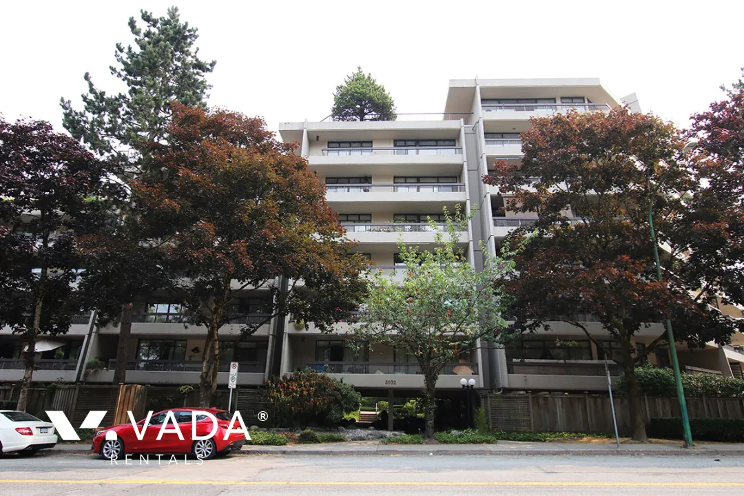 Building - The Parkcrest in Burnaby, BC at 5932 Patterson Avenue