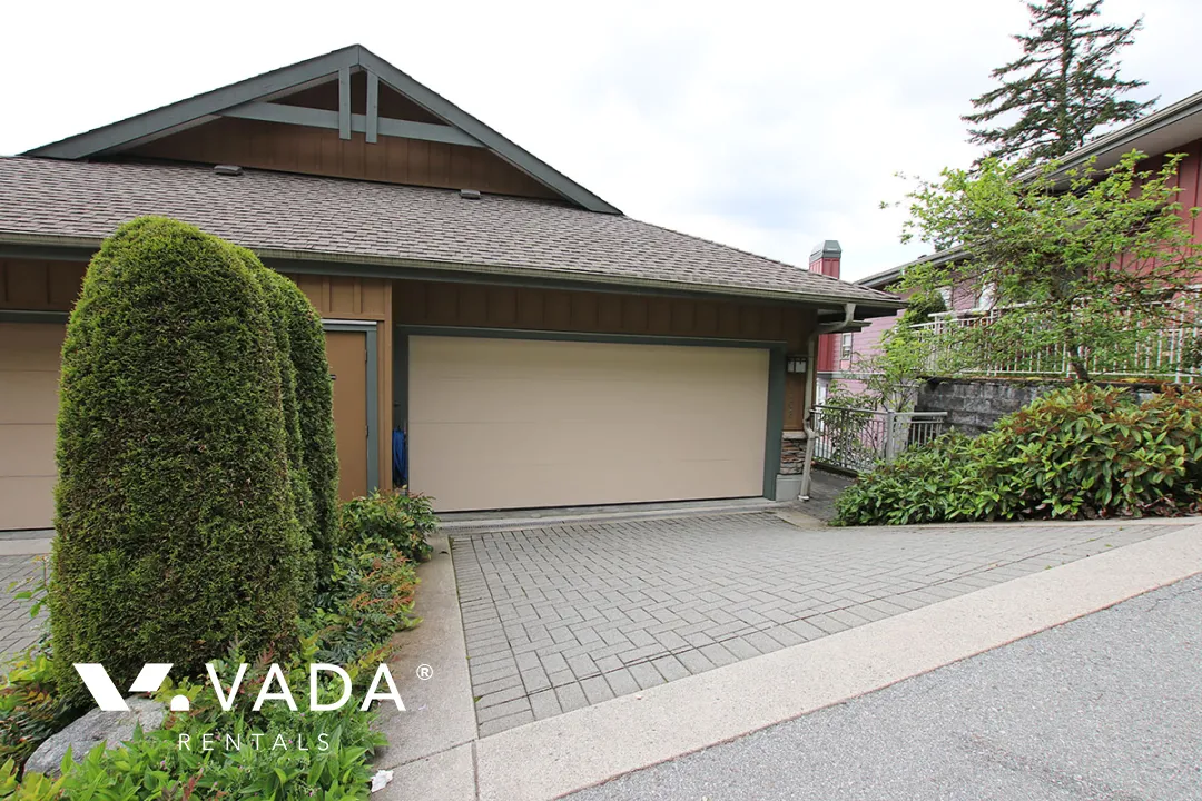 Building - Seascapes in West Vancouver, BC at Seascape Drive