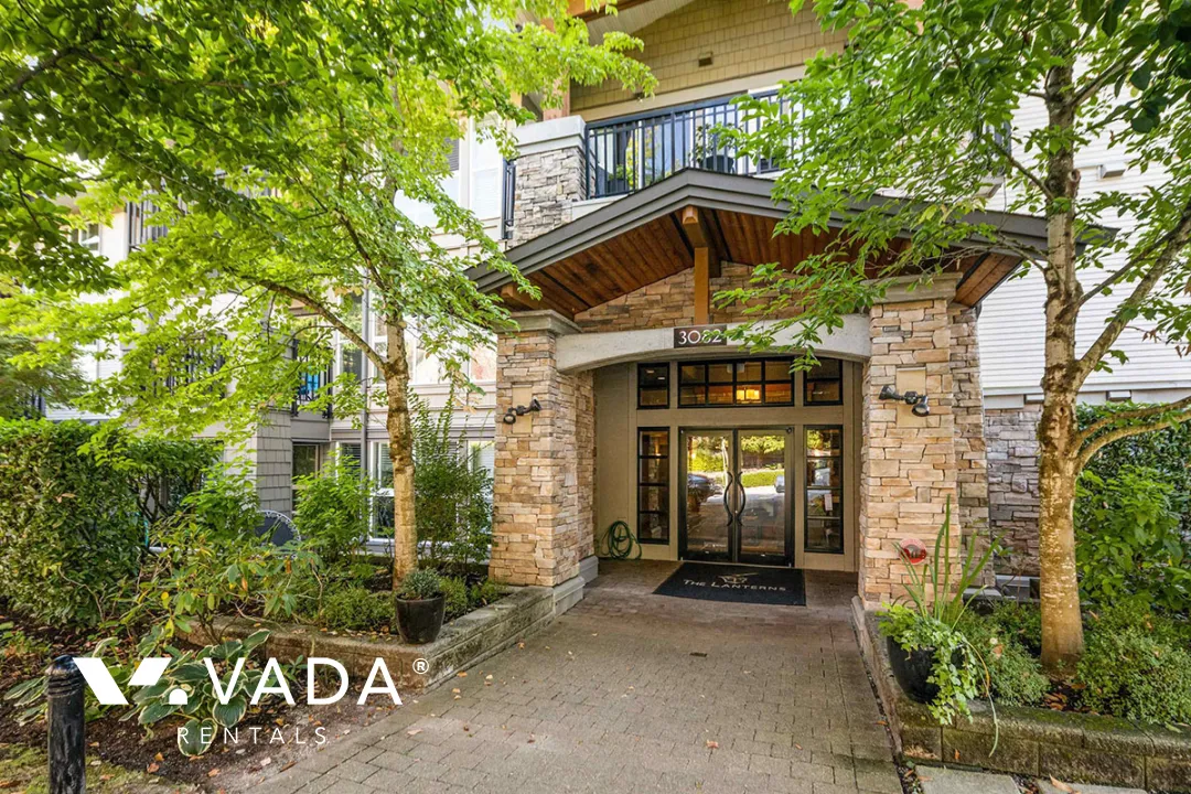 Building - Lanterns at Dayanee Springs in Coquitlam, BC at 3082 Dayanee Springs Boulevard