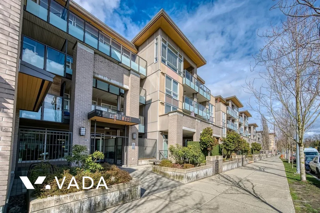 Building - Eight West in New Westminster, BC at 85 8th Avenue