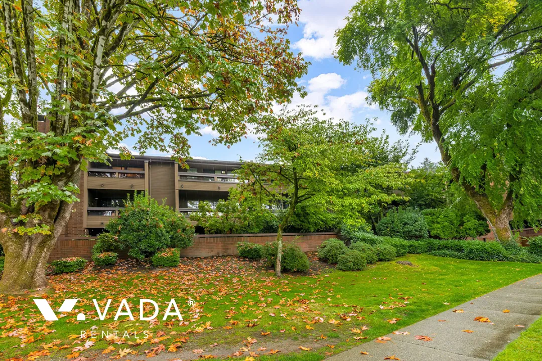 Building - Bell Park Terrace in Burnaby, BC at 3420 Bell Avenue
