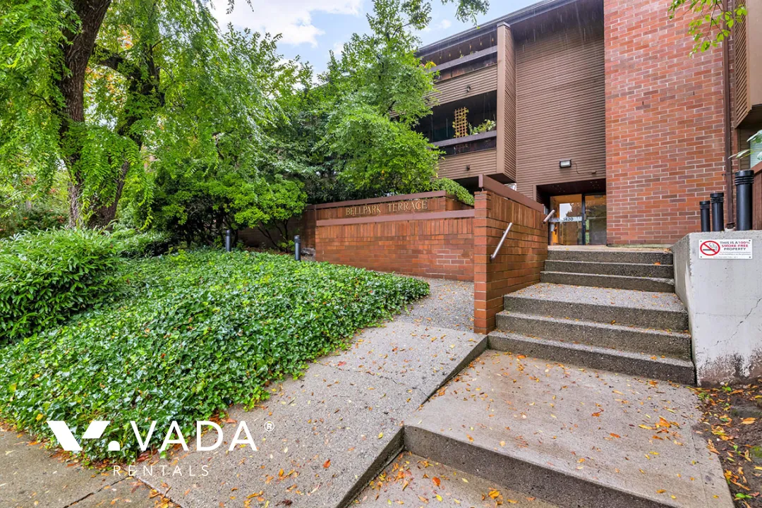 Building - Bell Park Terrace in Burnaby, BC at 3420 Bell Avenue