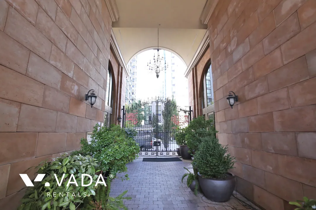 Building - Grace in Vancouver, BC at 1280 Richards Street