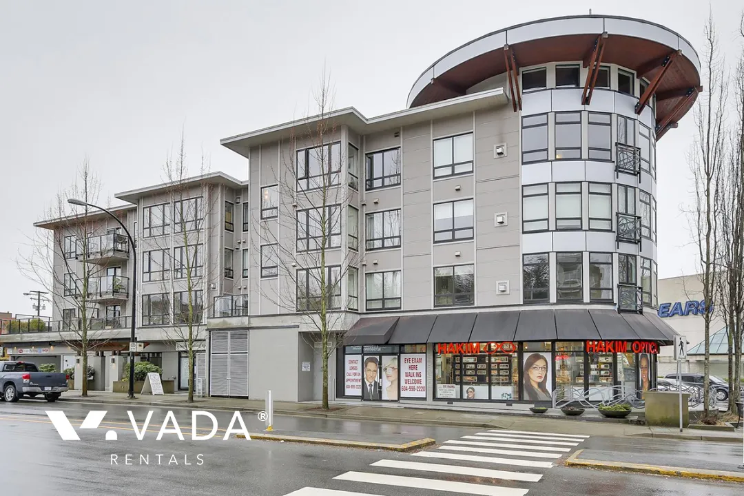Building - Gateway in North Vancouver, BC at 935 West 16th Street