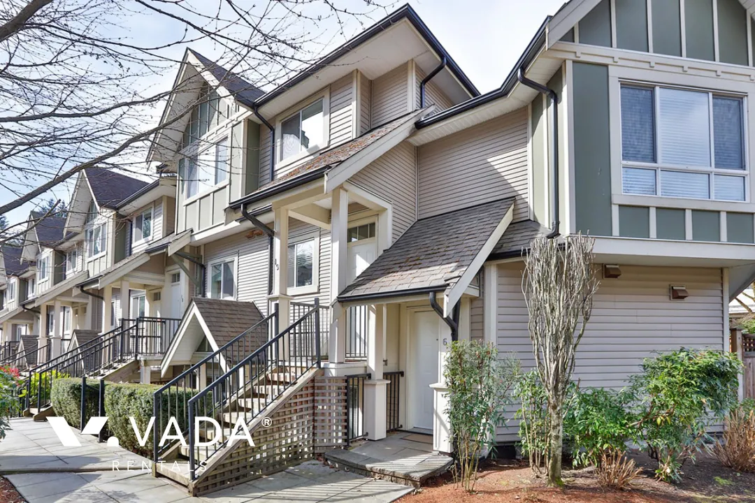 Building - Canyon Woods in Burnaby, BC at 6888 Rumble Street