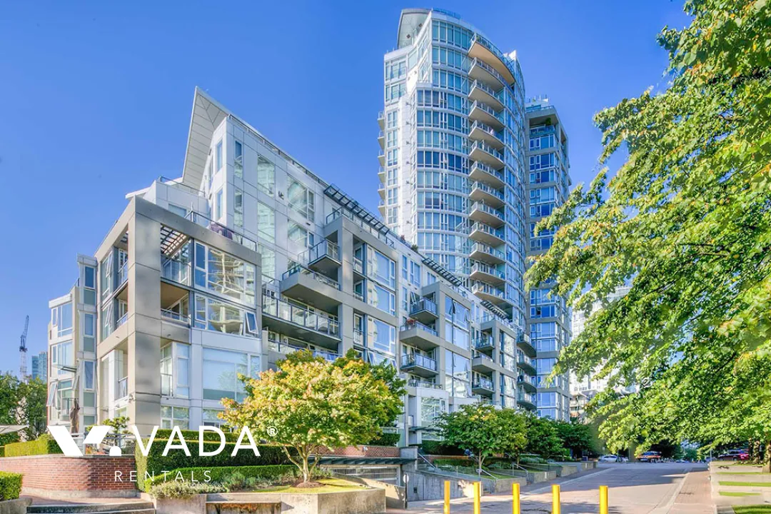 Building - Columbus in Vancouver, BC at 1383 Marinaside Crescent