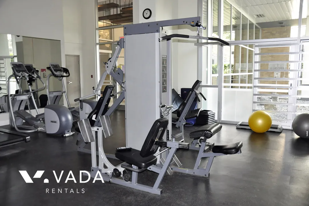 Building - Vista Place in North Vancouver, BC at 1320 Chesterfield Avenue