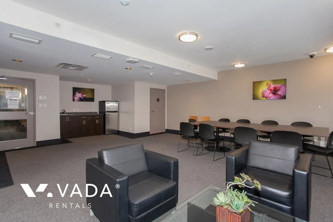 Building - The Zone in Vancouver, BC at 1068 West Broadway