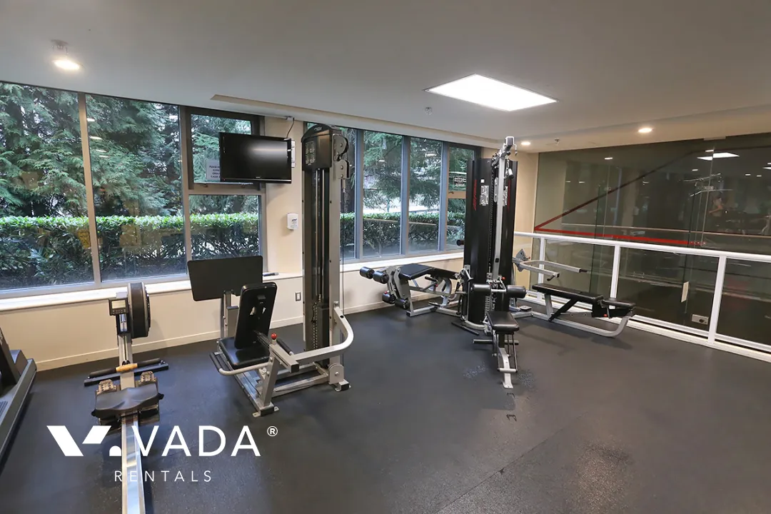 Building - Landmark 33 in Vancouver, BC at 1009 Expo Boulevard