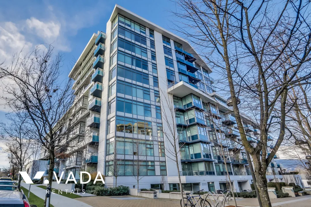 Building - Kits 360 in Vancouver, BC at 1777 West 7th Avenue