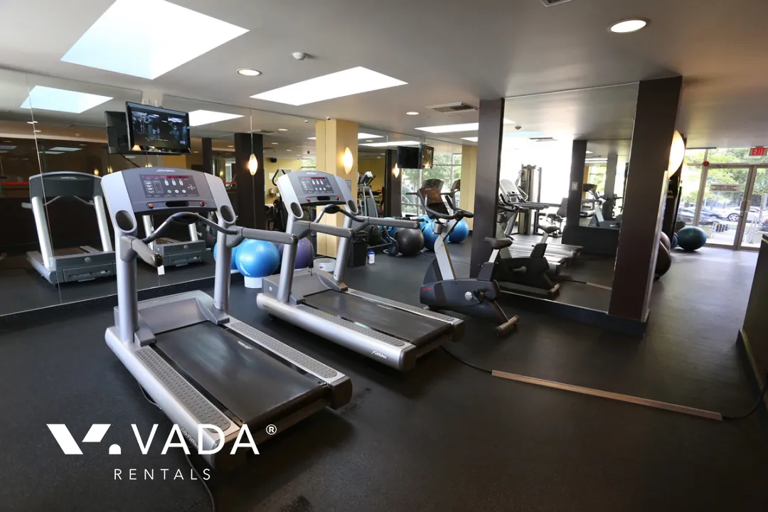 Building - Azura in Vancouver, BC at 1438 Richards Street