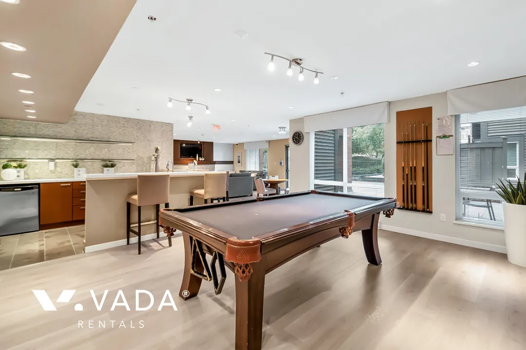 Building - Cambridge Park in Richmond, BC at 9399 Tomicki Avenue