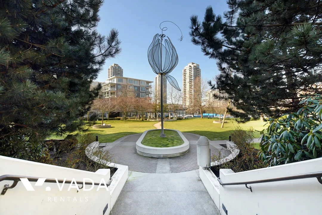 Building - Fresco in Burnaby, BC at 2088 Madison Avenue