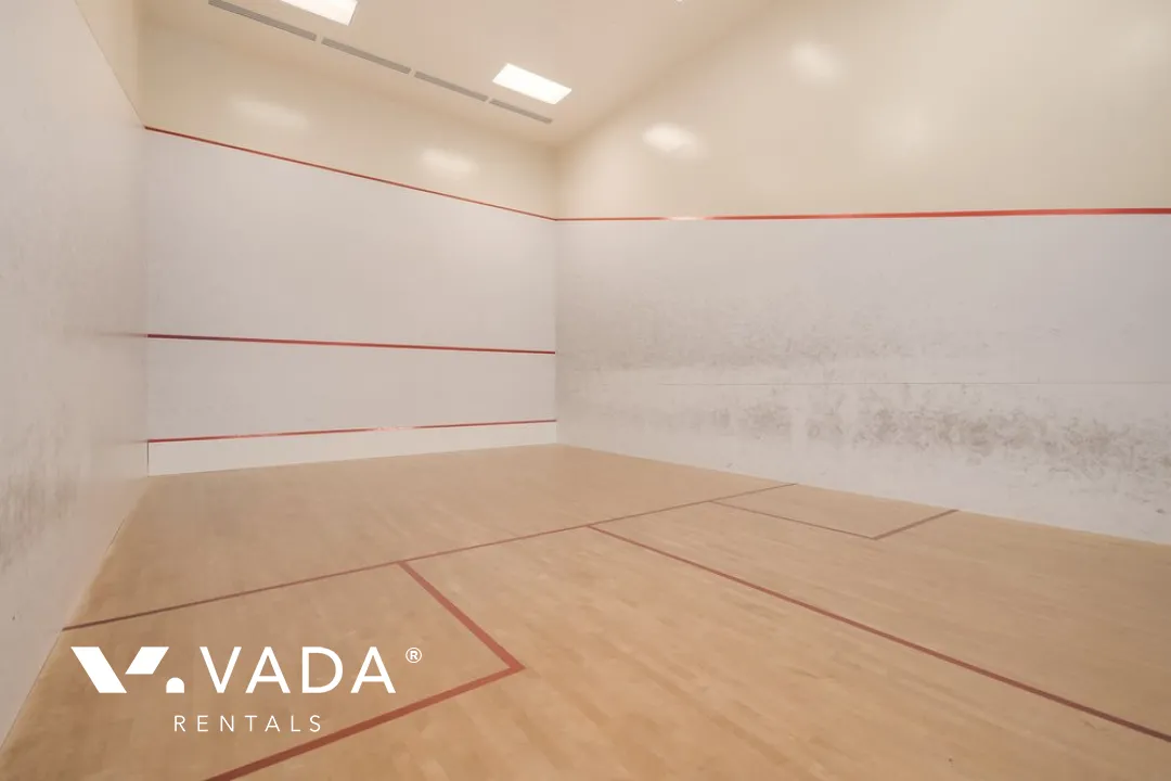 Building - Park West 1 in Vancouver, BC at 455 Beach Crescent