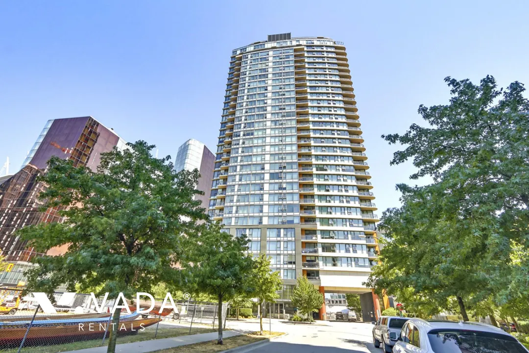 Building - Coopers Lookout in Vancouver, BC at 29 Smithe Mews