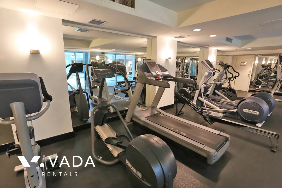 Building - Harbourside Park in Vancouver, BC at 555 Jervis Street