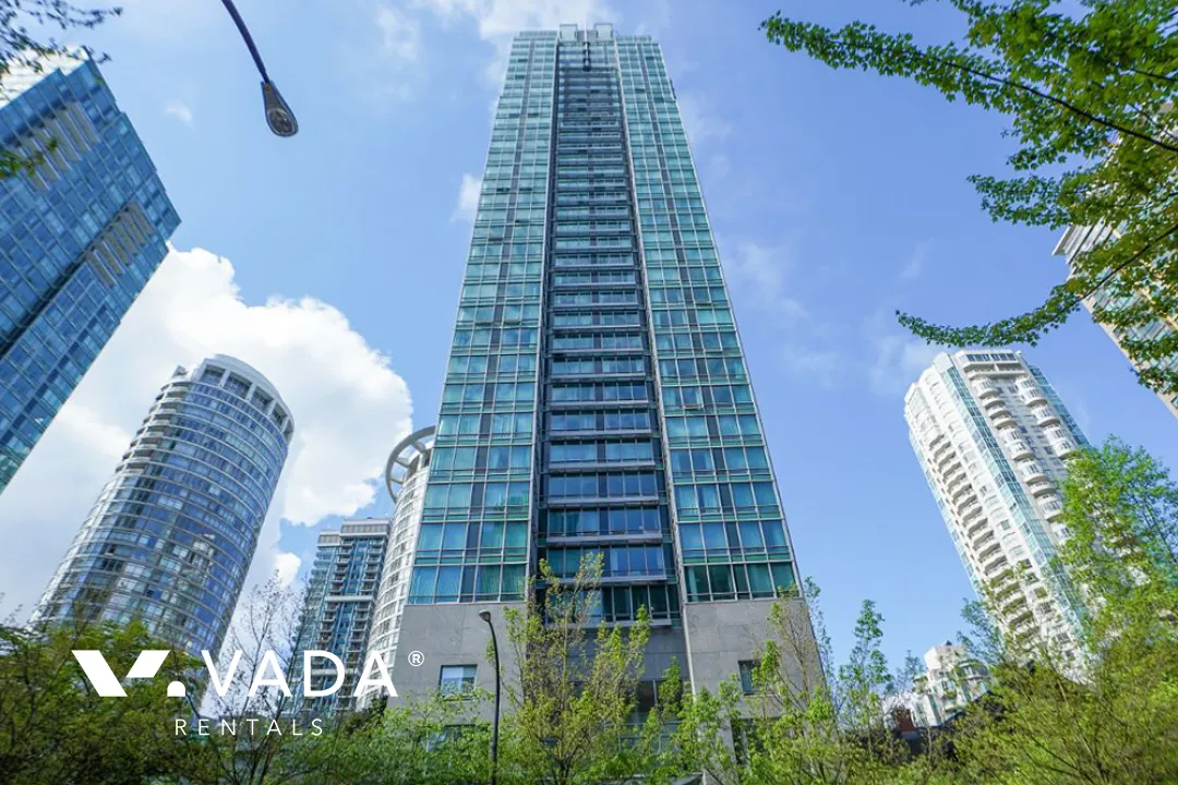 Building - Residences on Georgia in Vancouver, BC at 1288 West Georgia Street