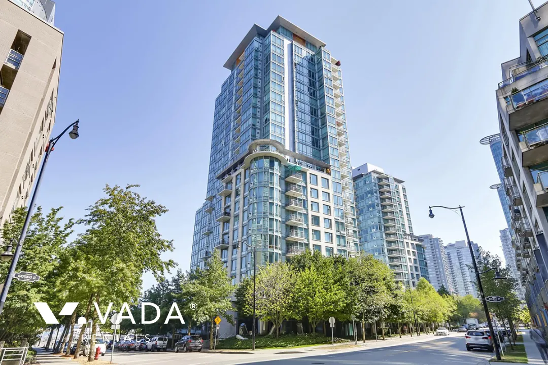 Building - Cascina in Vancouver, BC at 590 Nicola Street