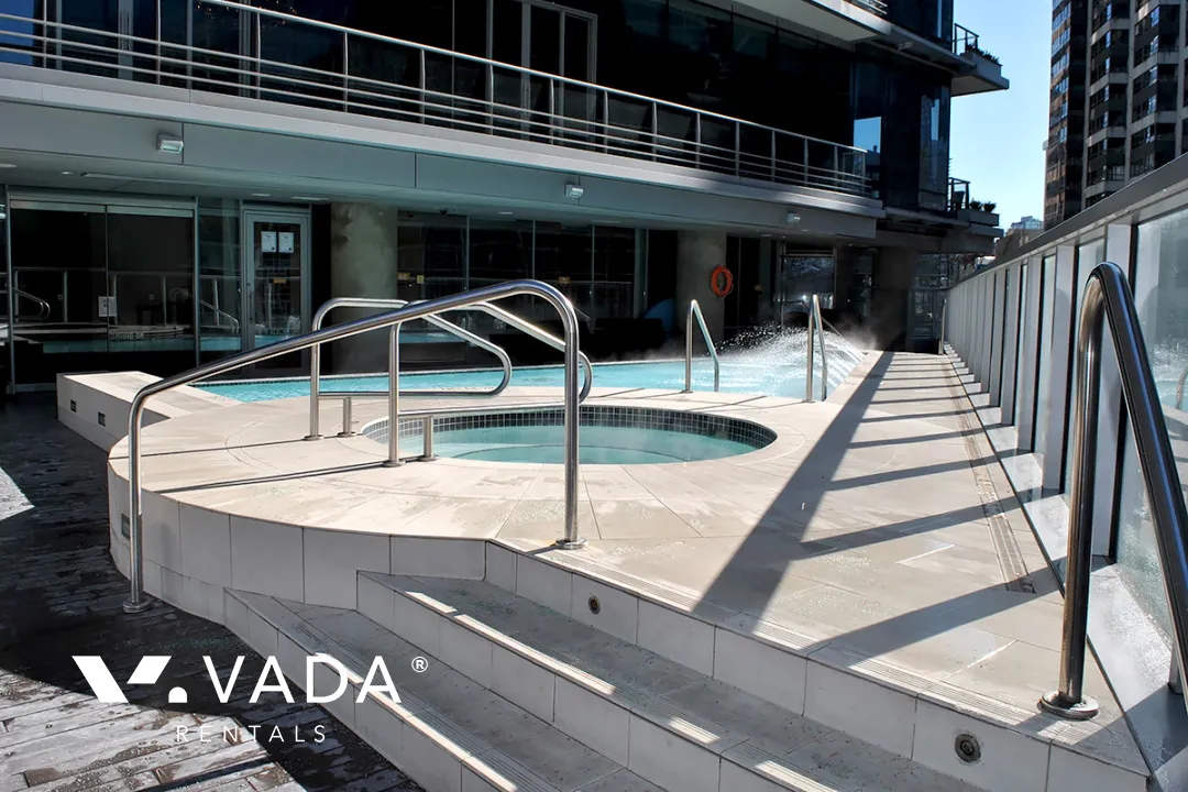 Building - Shangri-La in Vancouver, BC at 1128 West Georgia Street