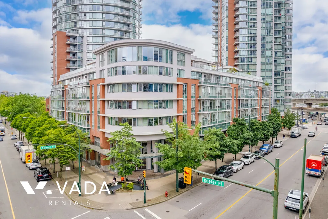 Building - Firenze in Vancouver, BC at 618 Abbott Street