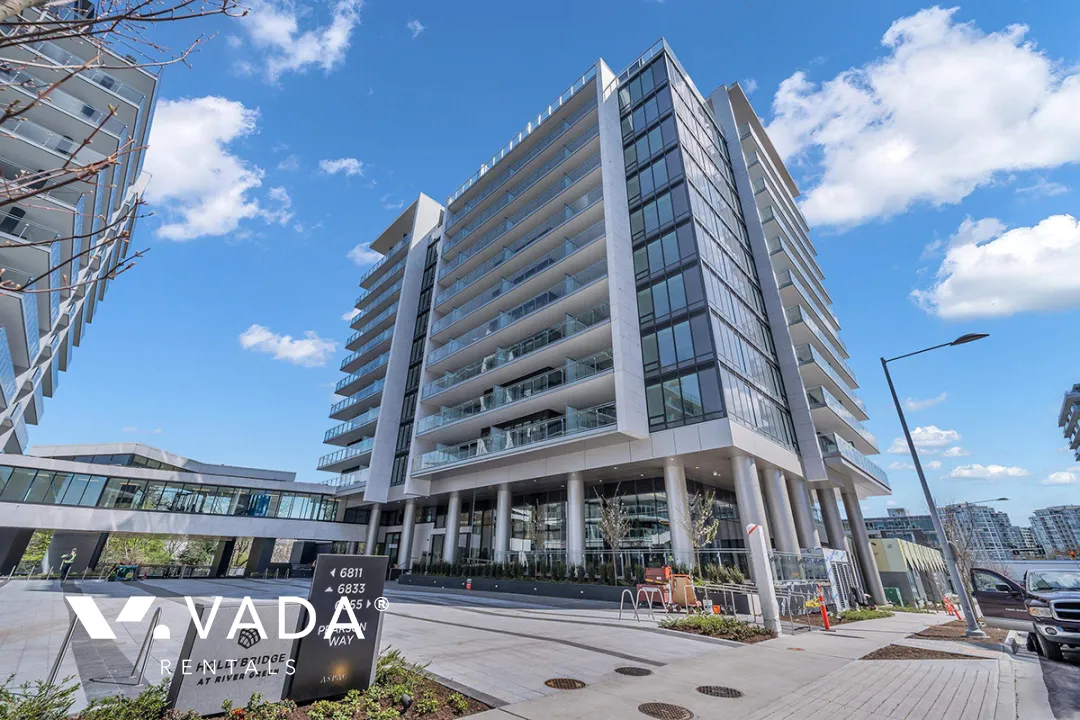 Building - Hollybridge At River Green in Richmond, BC at 6855 Pearson Way