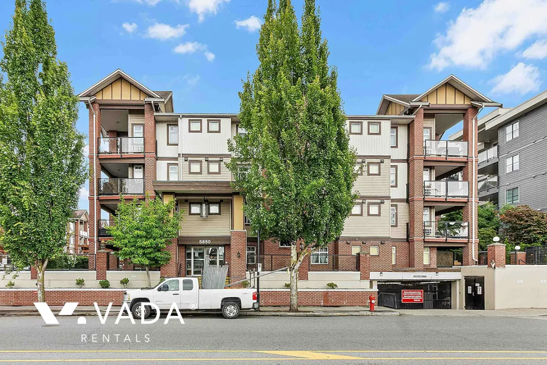 Building - Paddington Station in Langley, BC at 5650 201A Street