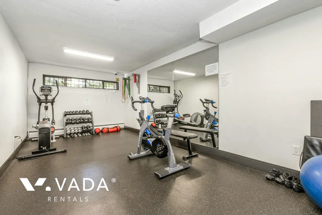 Building - The Westport in Vancouver, BC at 1435 Nelson Street