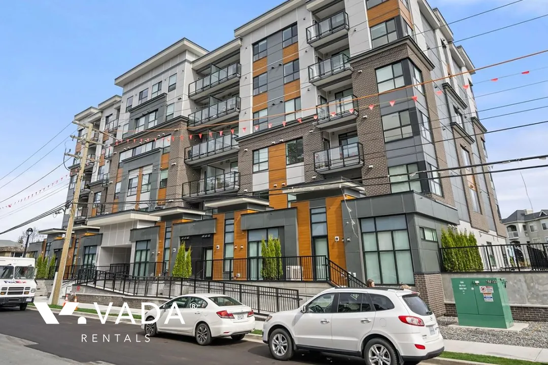 Building - Eastleigh in Langley, BC at 20695 Eastleigh Crescent