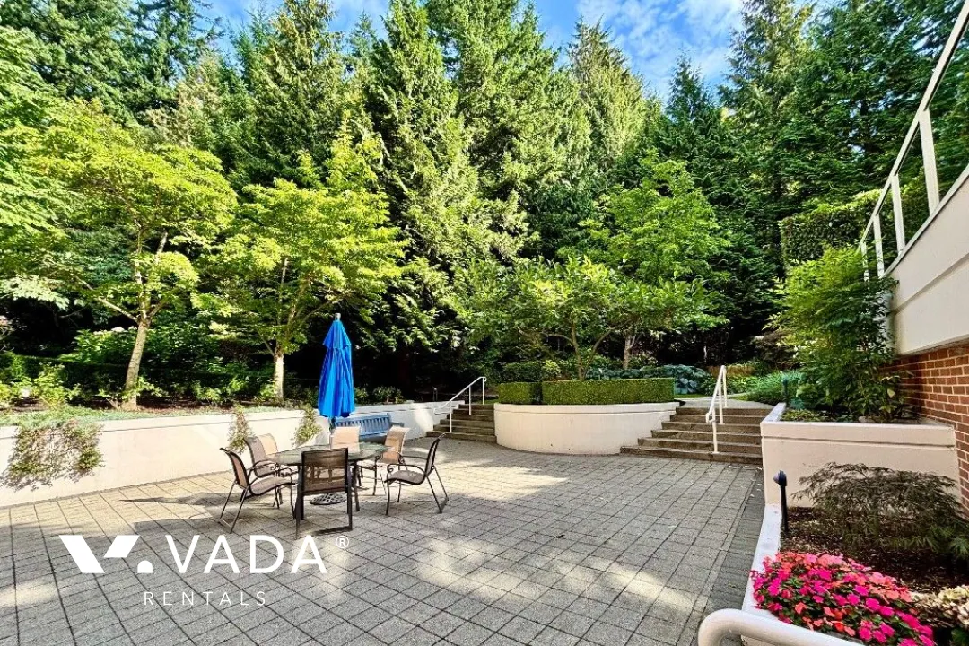 Building - Balmoral in Vancouver, BC at 5615 Hampton Place