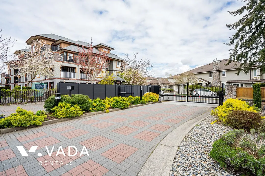 Building - Cougar Creek in Surrey, BC at 6950 120 Street