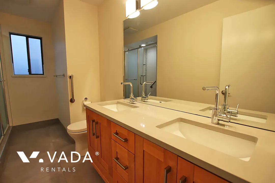 Riley Park - 3 Bedroom House (Upper Level) For Rent in Vancouver at 308 East 34th Avenue, Vancouver, BC