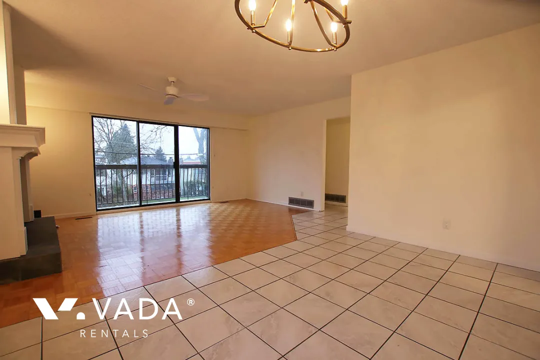 Riley Park - 3 Bedroom House (Upper Level) For Rent in Vancouver at 308 East 34th Avenue, Vancouver, BC