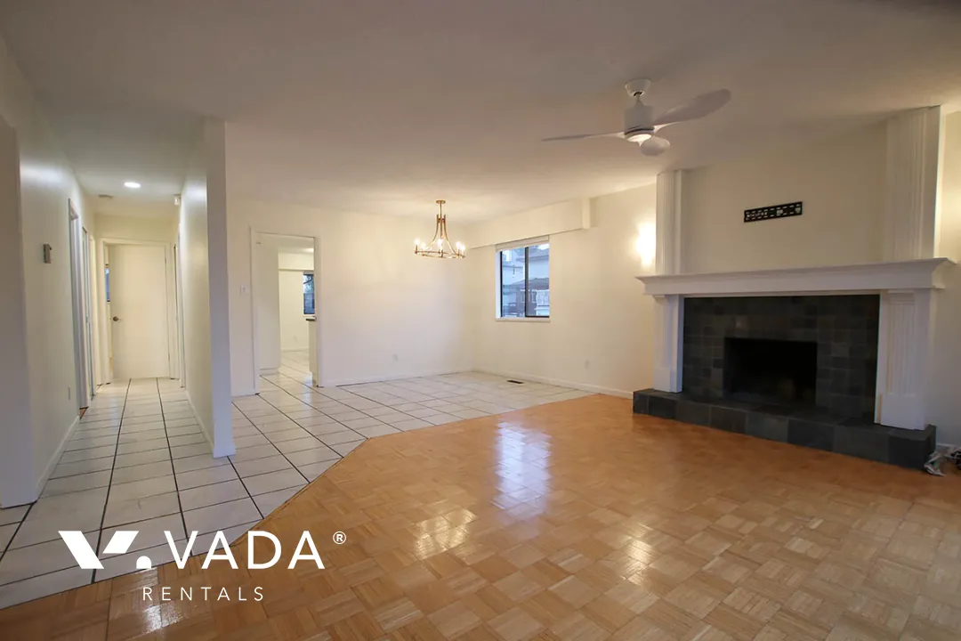 Riley Park - 3 Bedroom House (Upper Level) For Rent in Vancouver at 308 East 34th Avenue, Vancouver, BC