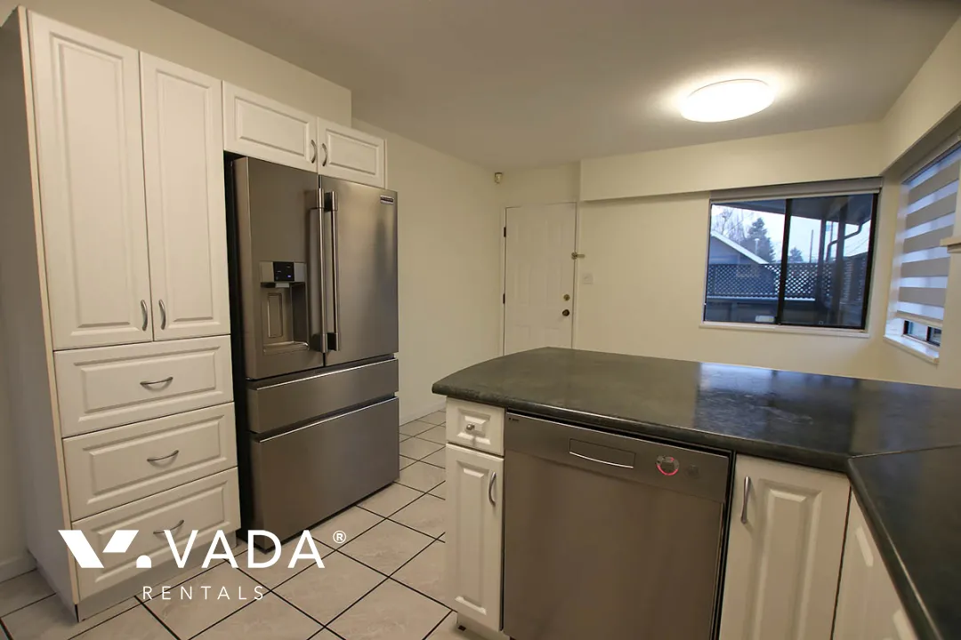 Riley Park - 3 Bedroom House (Upper Level) For Rent in Vancouver at 308 East 34th Avenue, Vancouver, BC