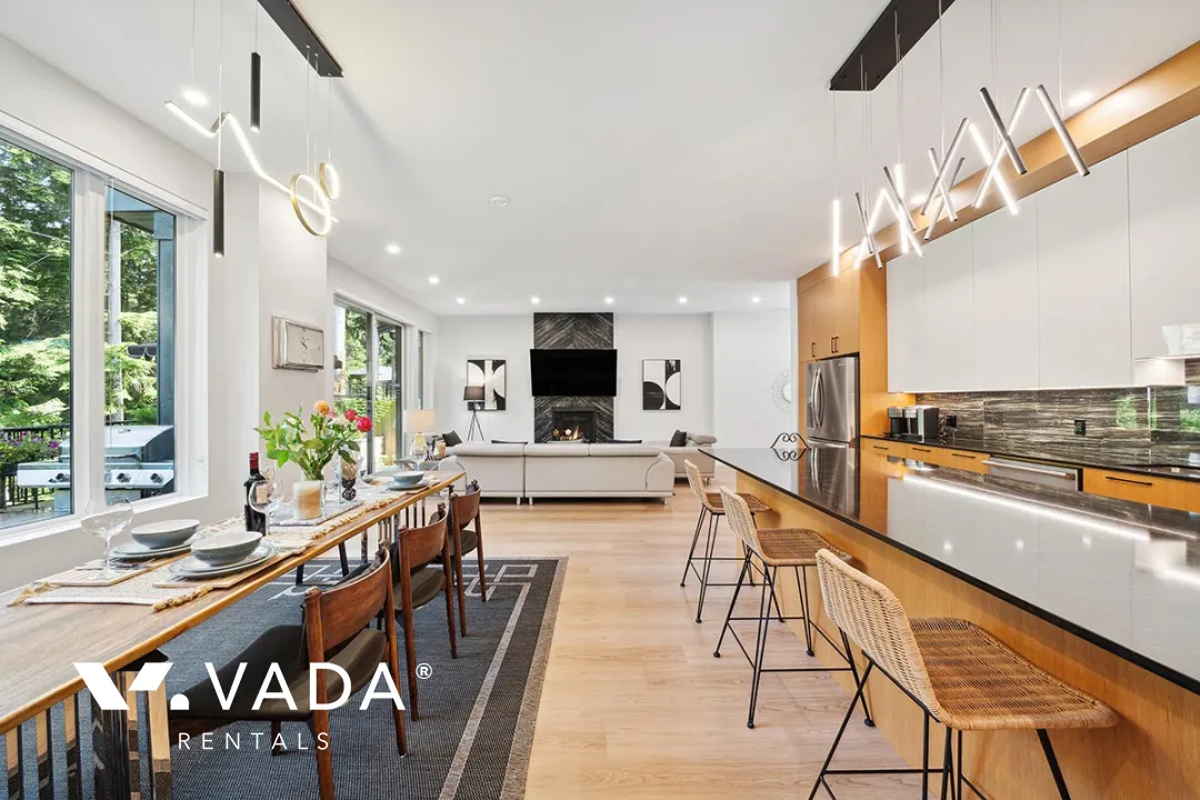 Anmore - 4 Bedroom House For Rent in Anmore at 25 - 3295 Sunnyside Road, Anmore, BC