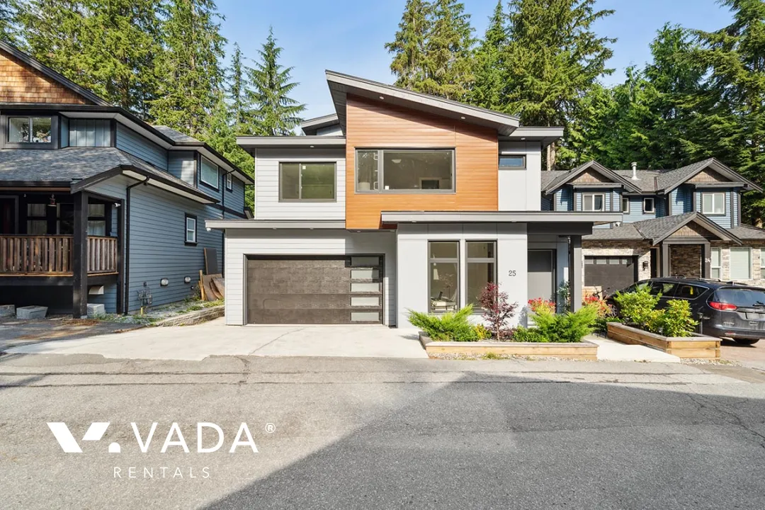 Anmore - 4 Bedroom House For Rent in Anmore at 25 - 3295 Sunnyside Road, Anmore, BC