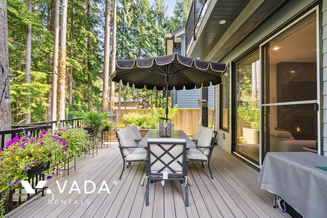 Anmore - 4 Bedroom House For Rent in Anmore at 25 - 3295 Sunnyside Road, Anmore, BC