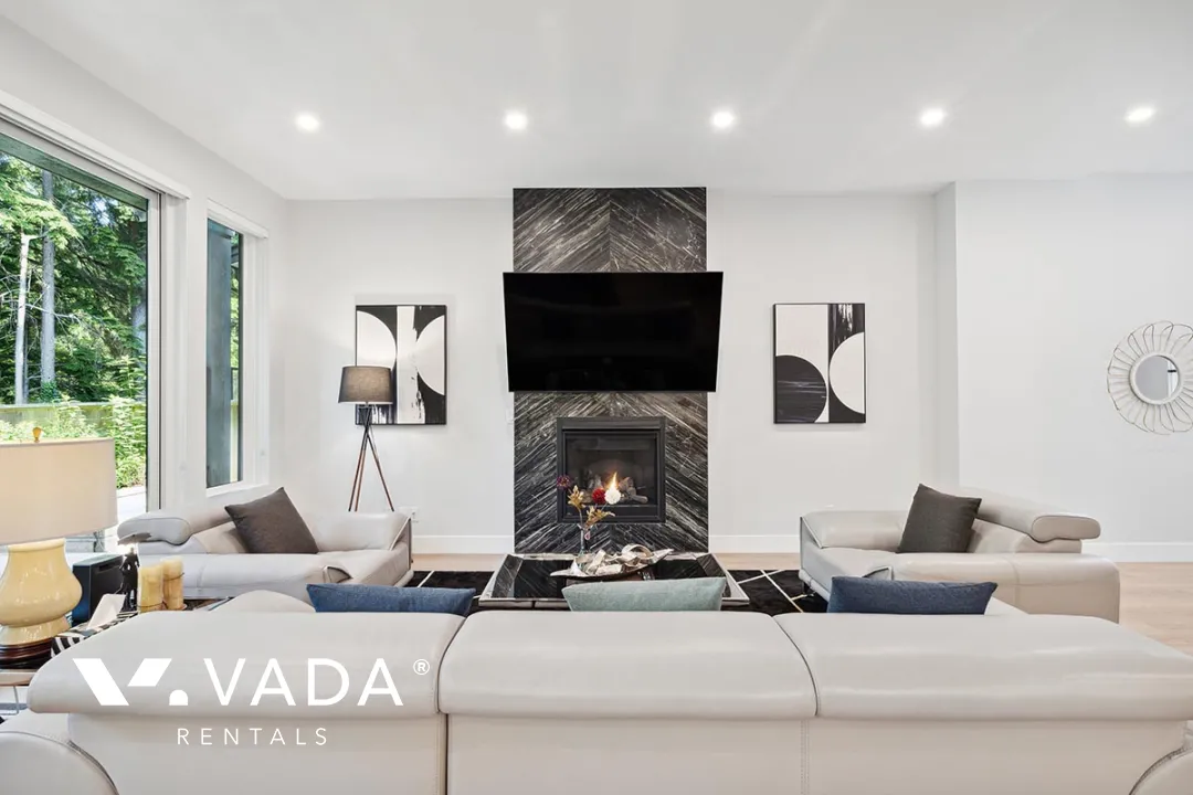 Anmore - 4 Bedroom House For Rent in Anmore at 25 - 3295 Sunnyside Road, Anmore, BC