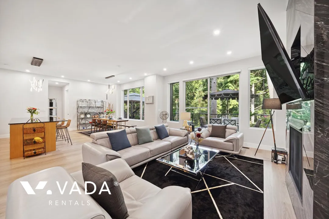 Anmore - 4 Bedroom House For Rent in Anmore at 25 - 3295 Sunnyside Road, Anmore, BC