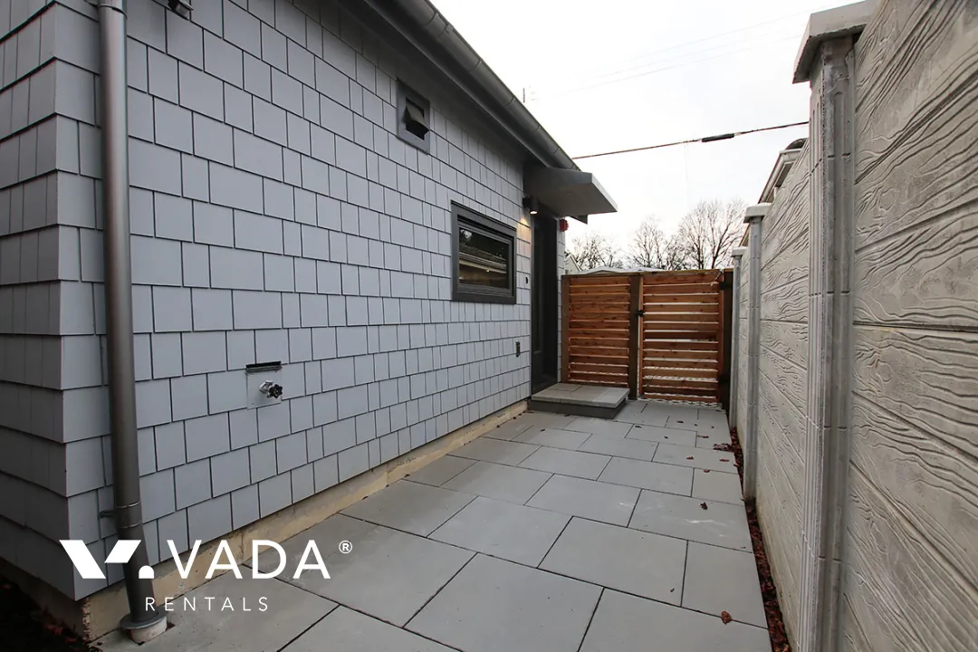 Kerrisdale - 1 Bedroom Laneway House For Rent in Vancouver at 3 - 2060 West 44th Avenue, Vancouver, BC, V6M 2E9